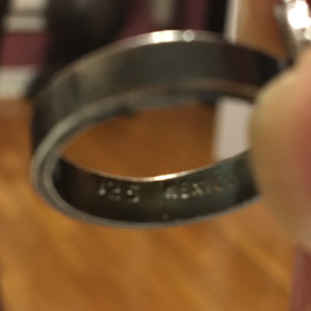 Ring - Picture 5 of 6